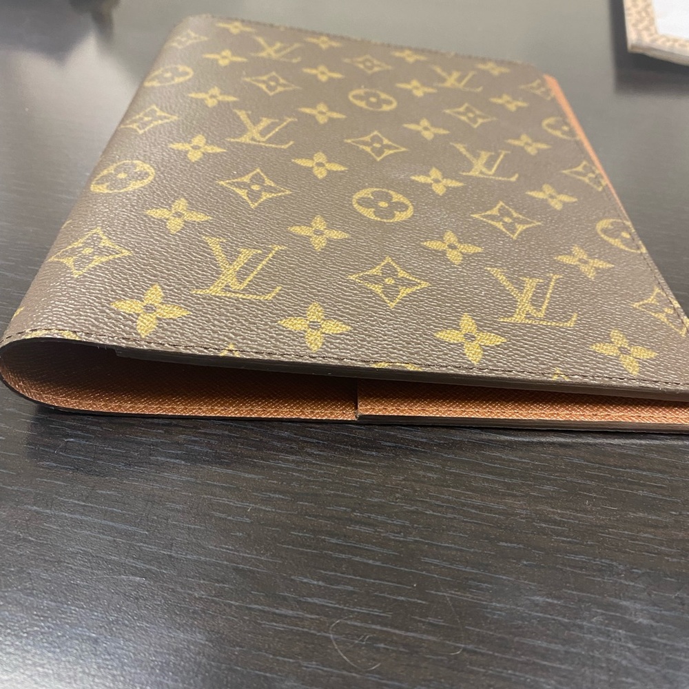 Brand new Louis Vuitton A4 planner cover